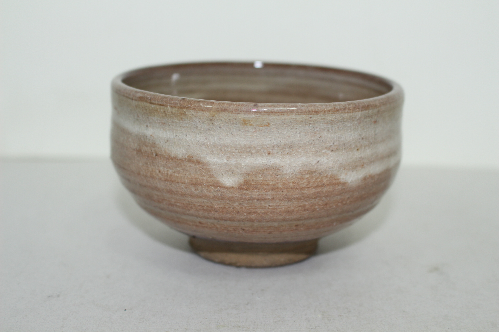 유약흘림이 좋은 청자 말찻잔