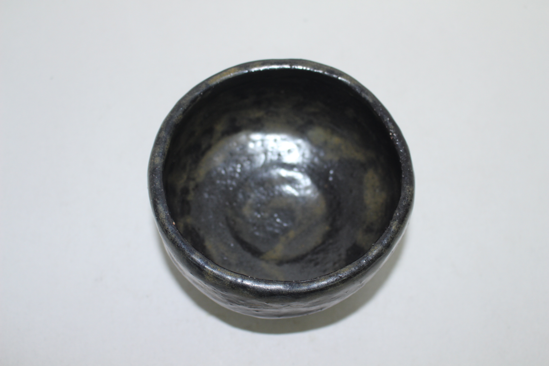 퍽퍽이 태토의 흑유청자 말찻잔