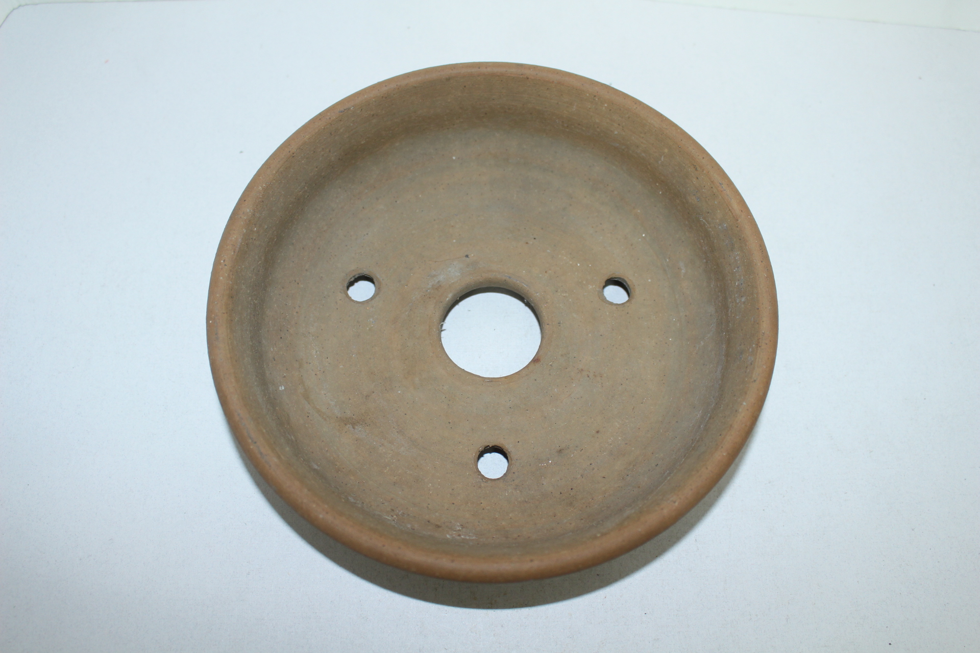 토기재지로된 작가의 수결이 있는 화분