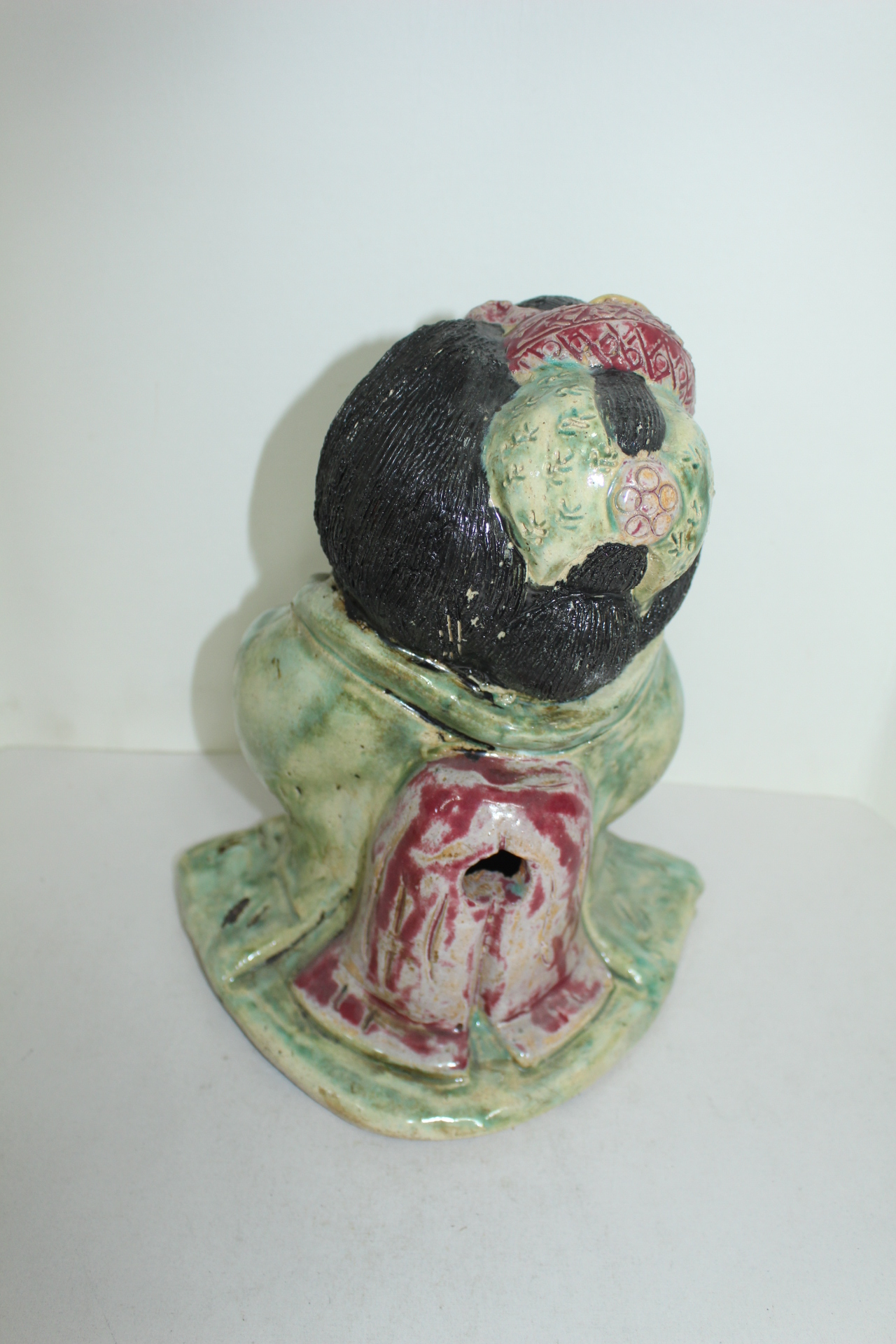 청자도자기 곰여인 조각상