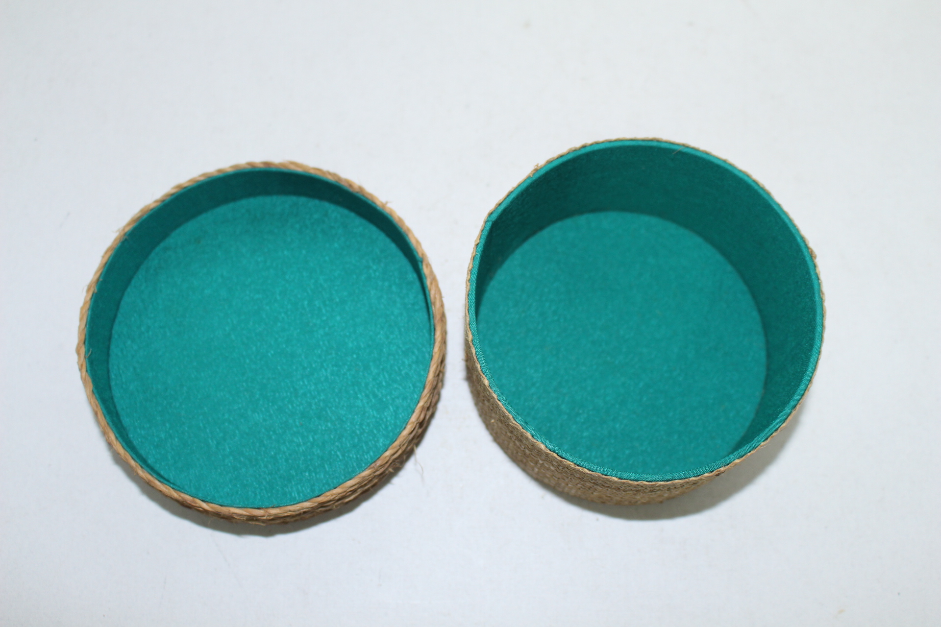 짚풀재질로된 합