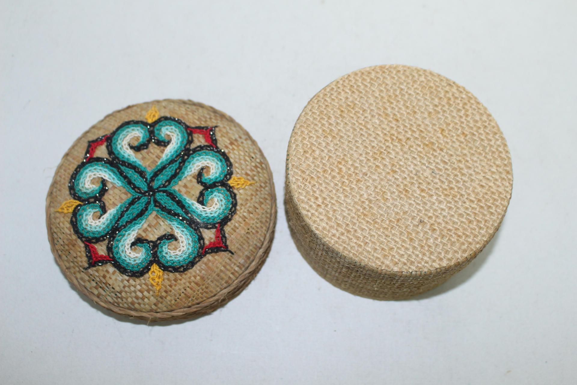 짚풀재질로된 합