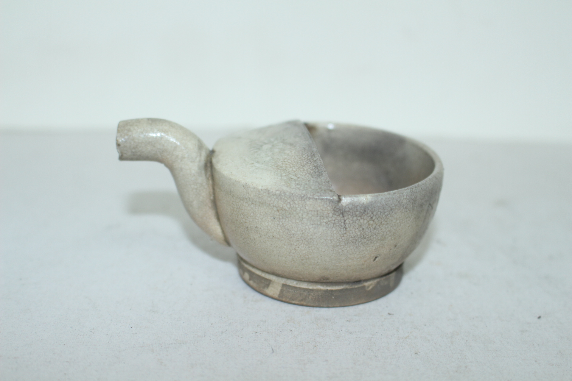 연대가좋은 청자 특이한 모양의 주자호