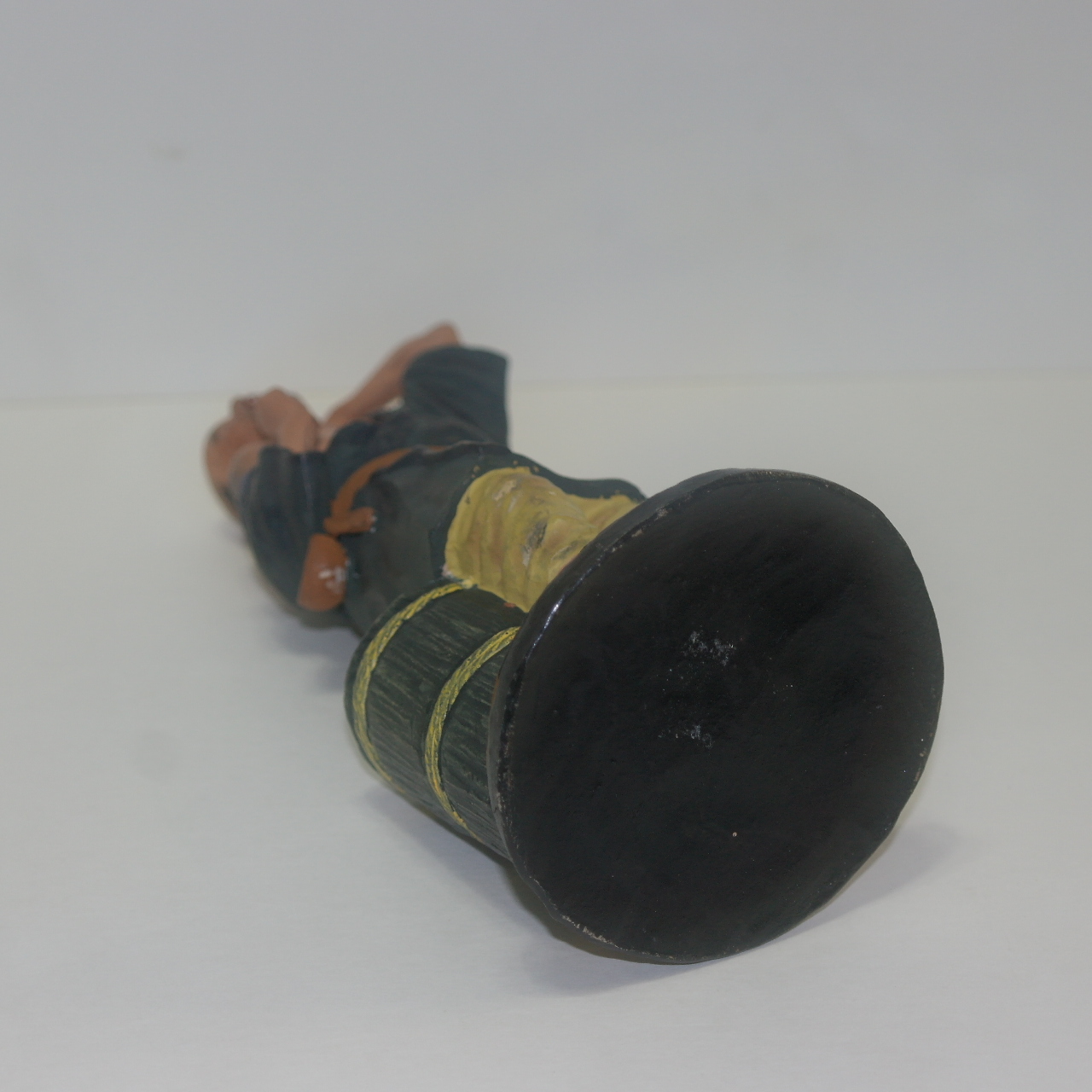 테라코타 노인 조각상