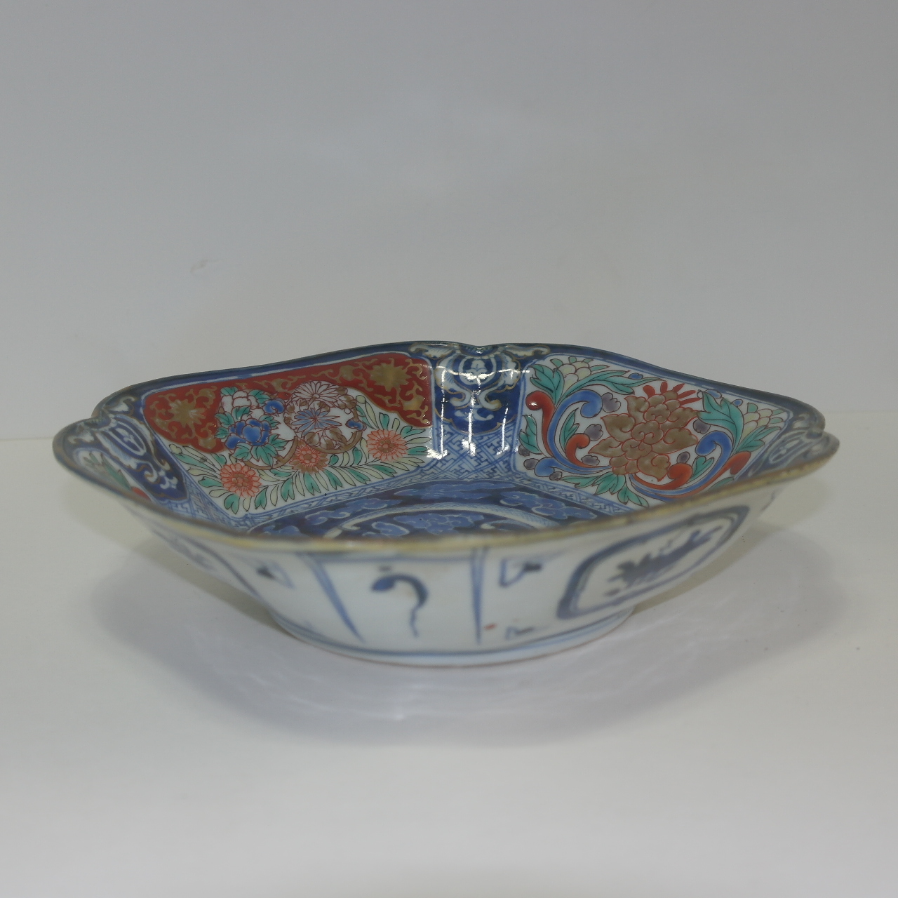 200년이상된 대명성화년제명 청화백자진사화문 사각대완