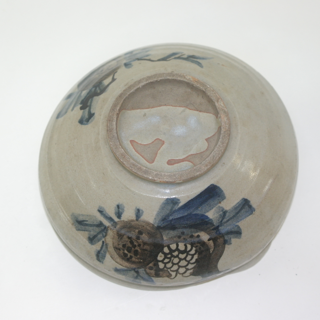 100년이상된 철화백자 화문 퇴수기