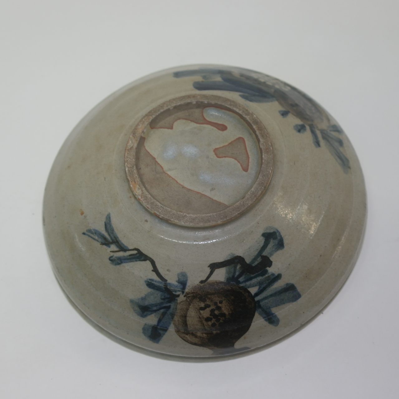 100년이상된 철화백자 화문 퇴수기