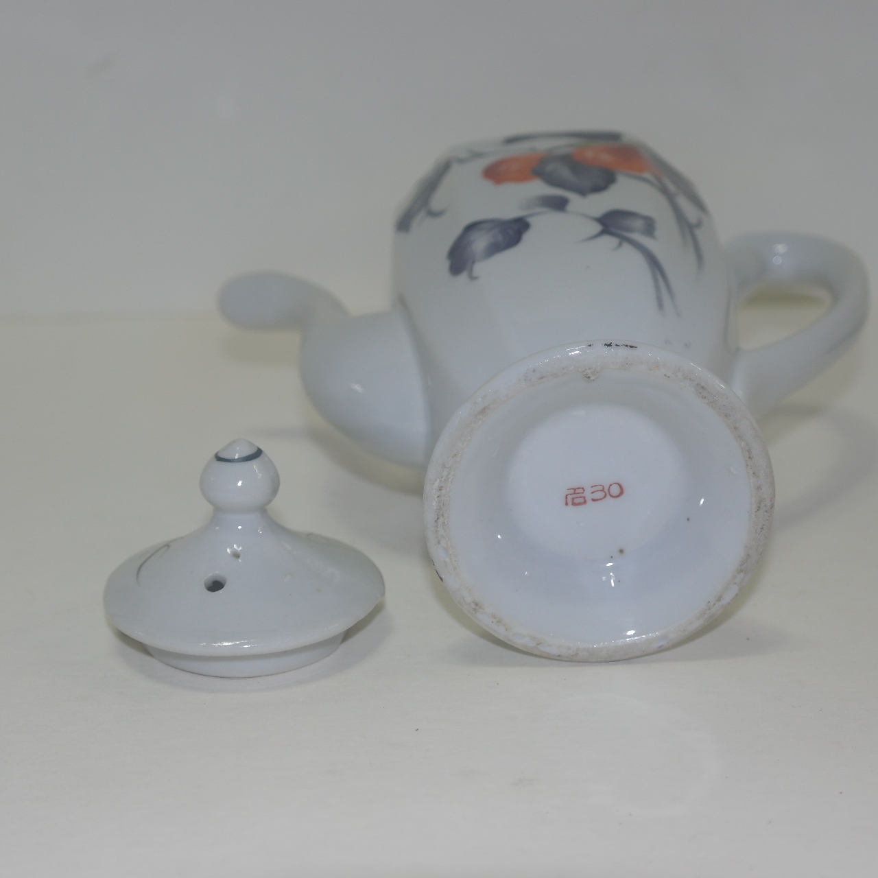 외사기 청화백자진사화문 주자