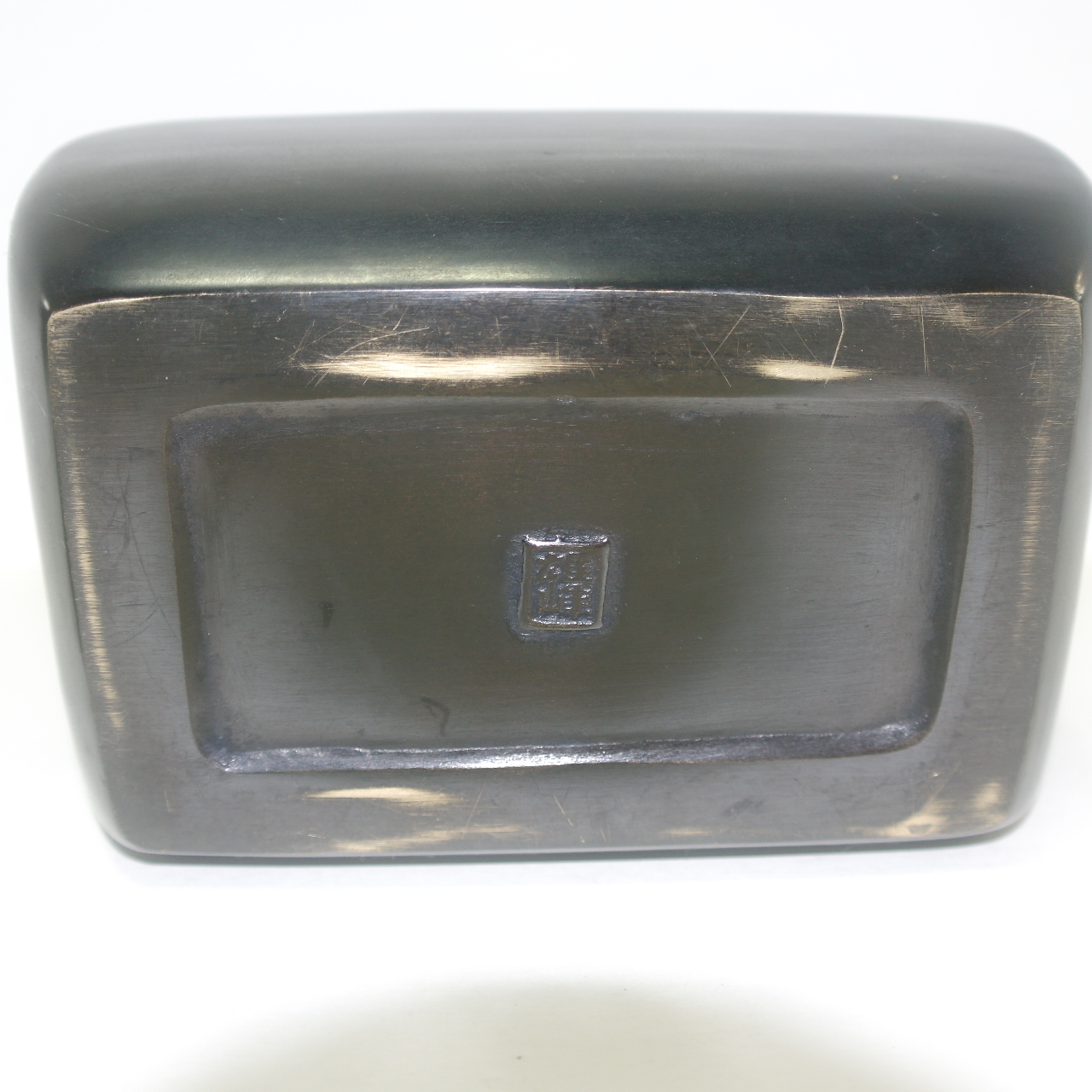 묵직한 청동으로된 투각화문 향로