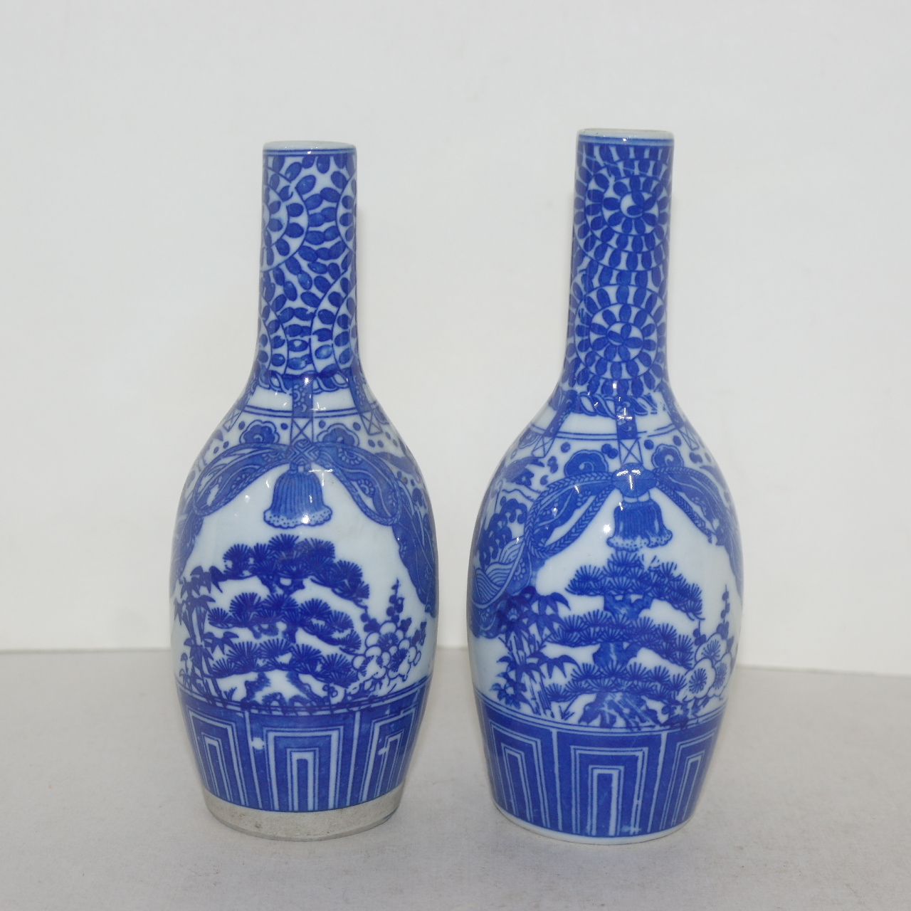 100년이상된 청화백자화문 주병 2점