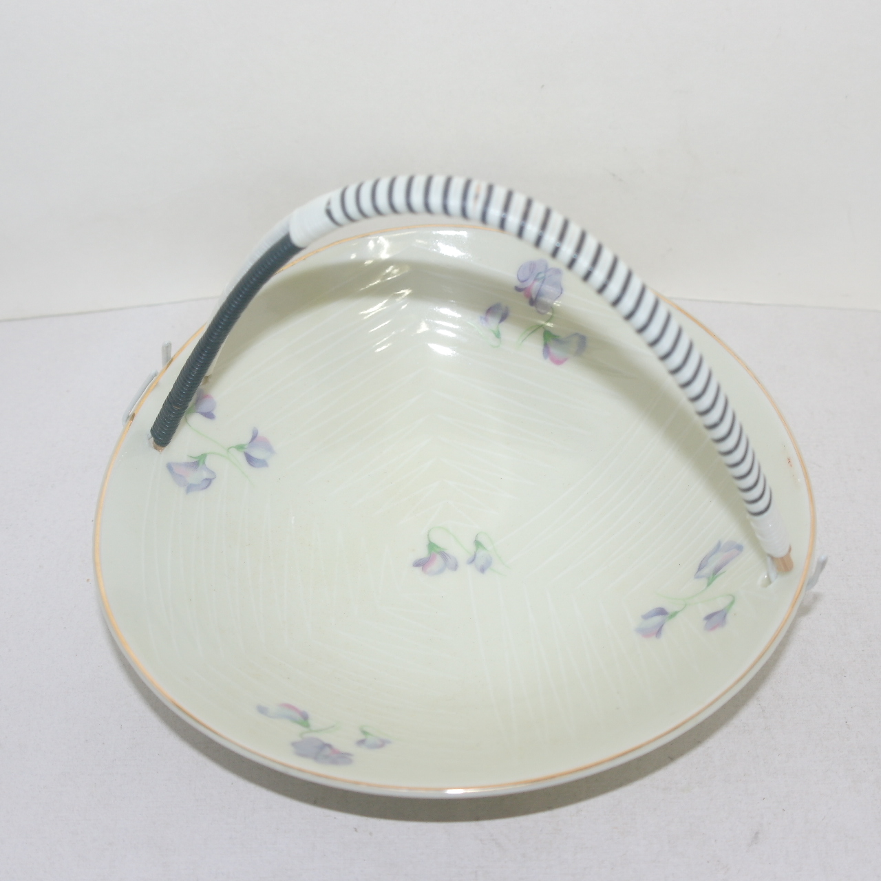 청자화문 손잡이 있는 완