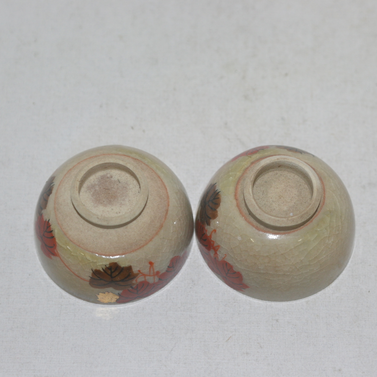 연대가좋은 구다니 진사청자포도문 주병과 잔 2점