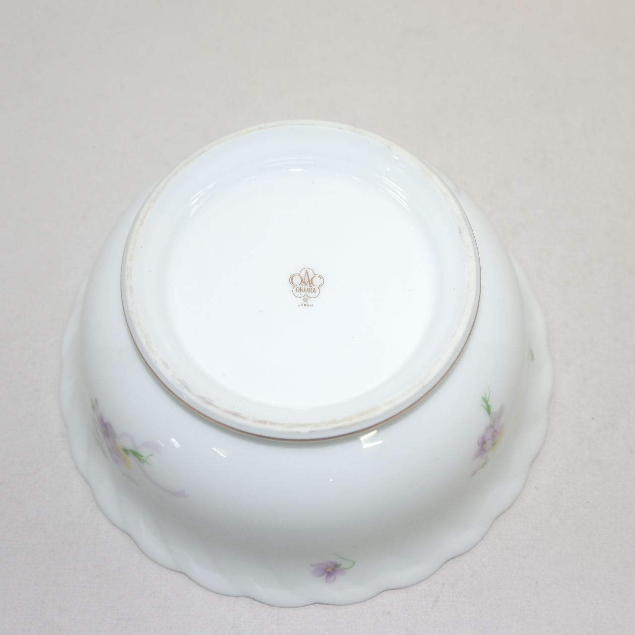 백자 금채진사화문 화형완