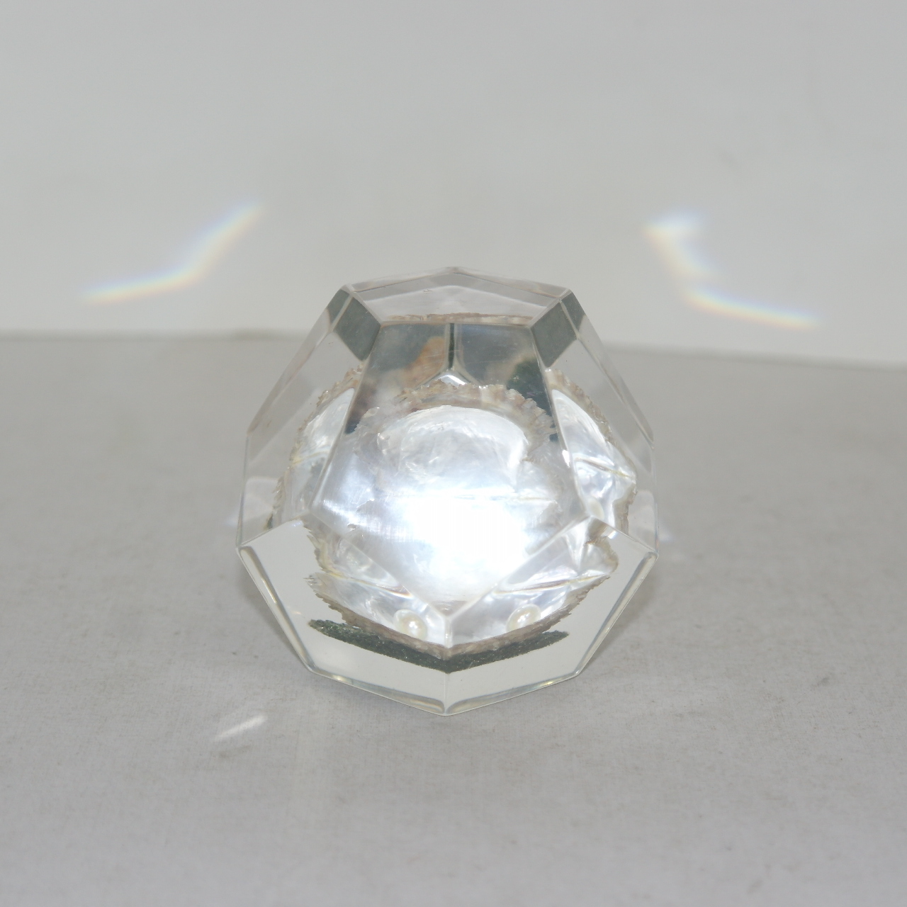 진품진주가 장식된 장식구