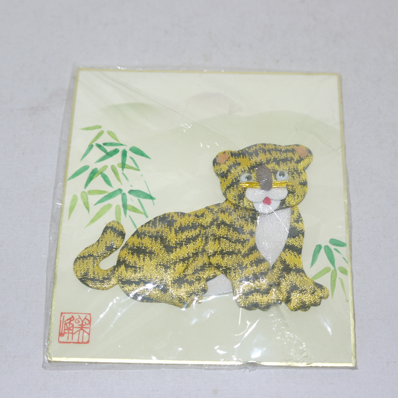 천으로된 작품 3점