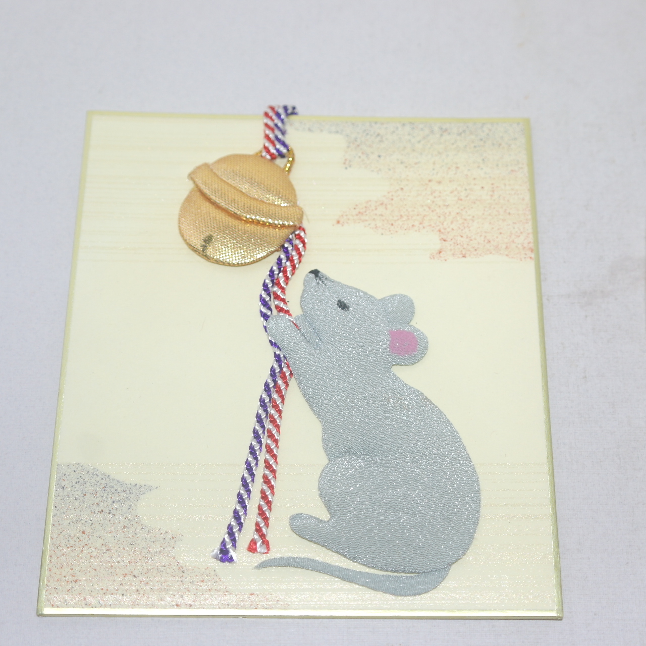 천으로된 작품 3점