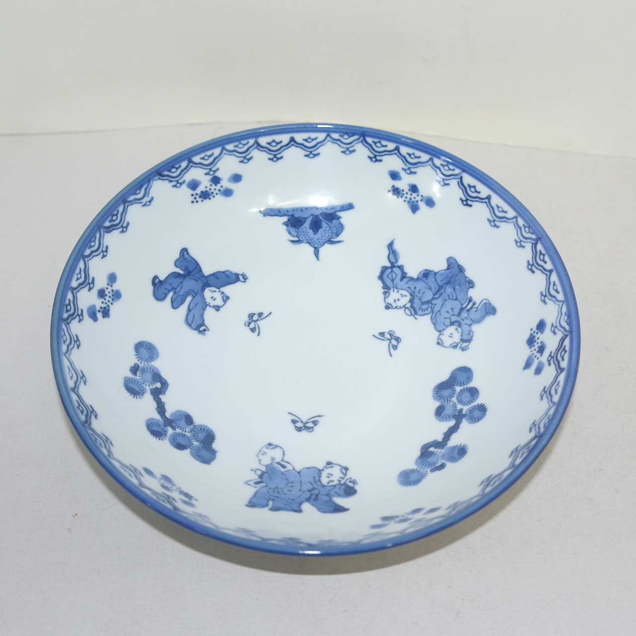 청화백자 동자문 대완