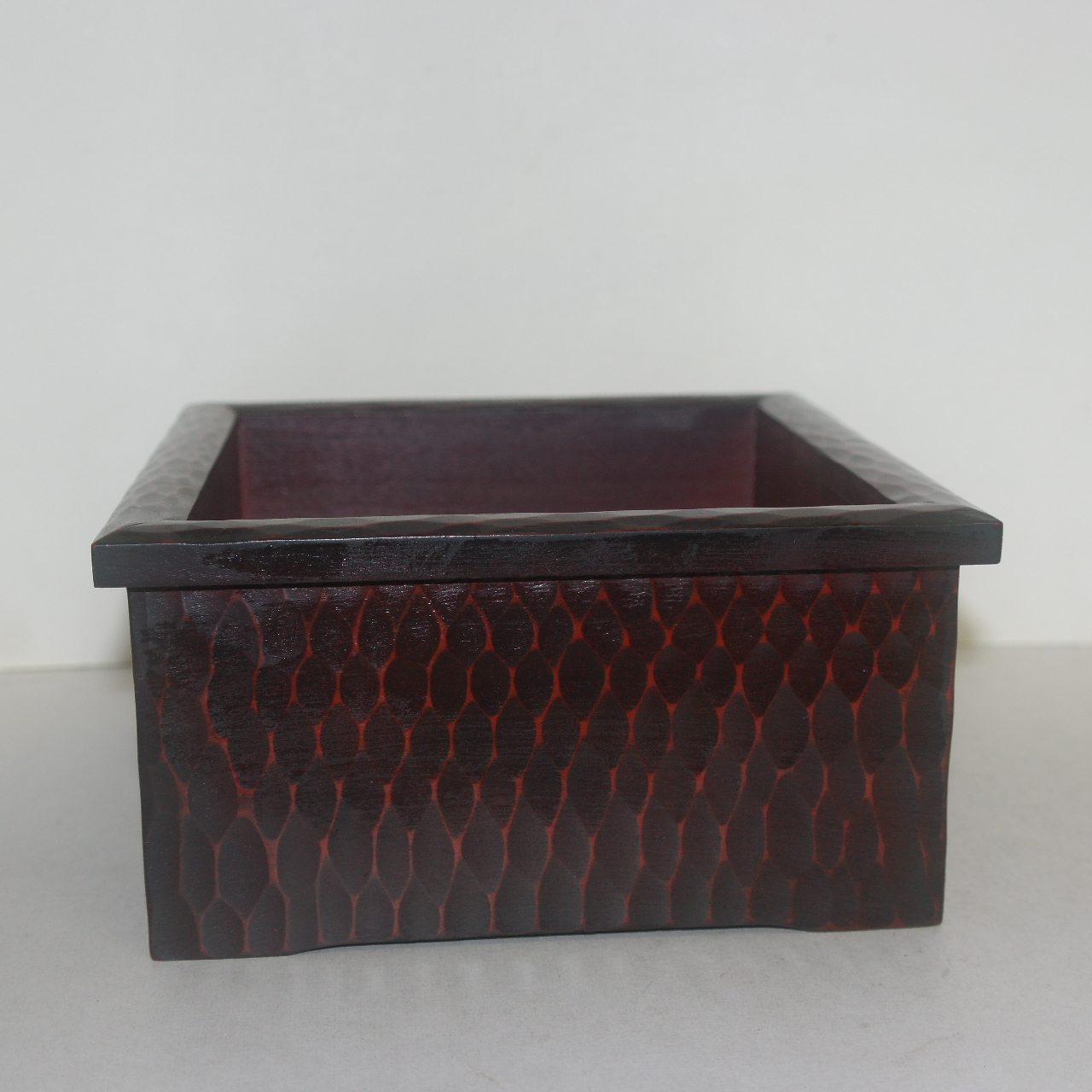 나무로된 사각함