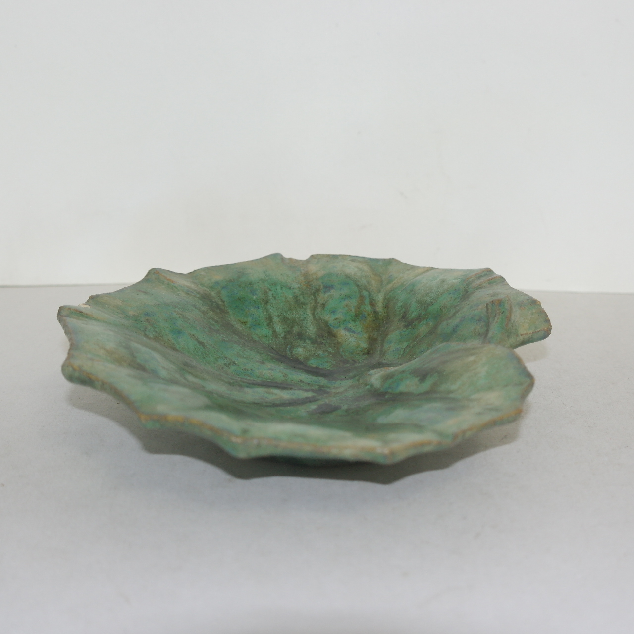 연대가좋은 청자 연꽃잎 완