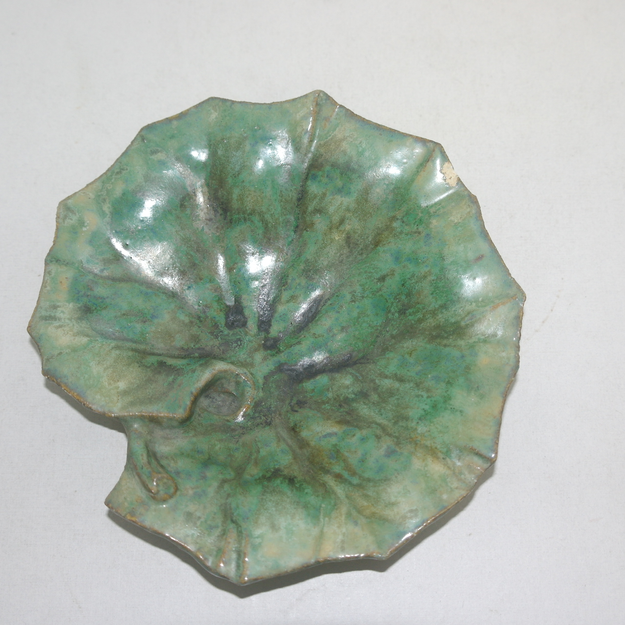 연대가좋은 청자 연꽃잎 완