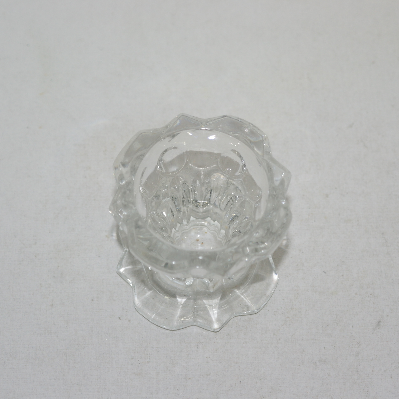 두꺼운 유리로된 화형 호