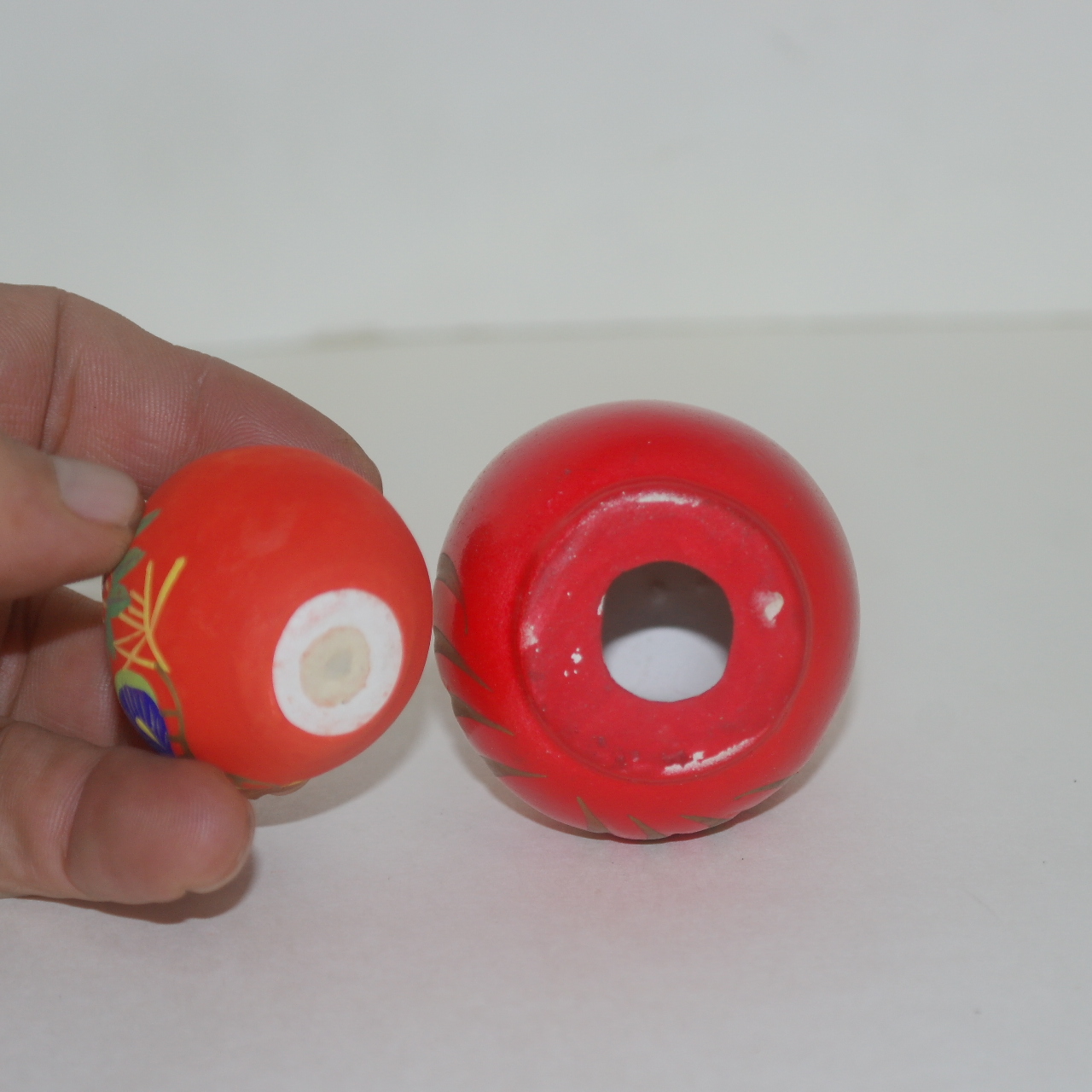 종이재질로된 인형 2점