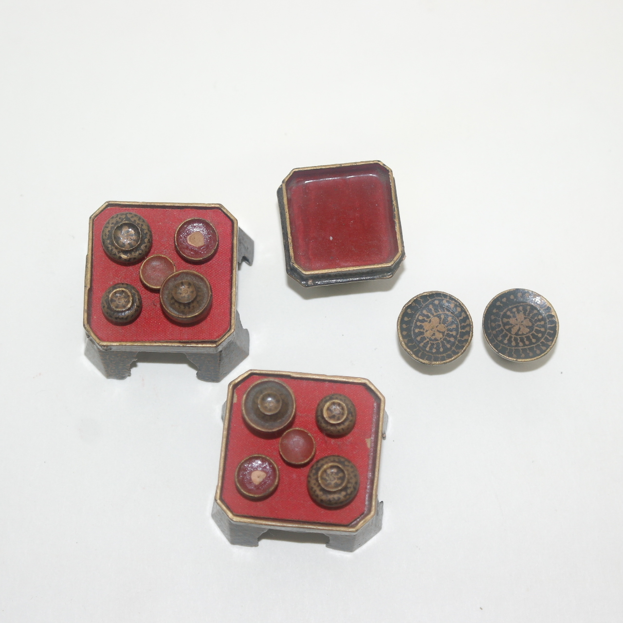 초소형크기의 나무로된 차반과 장식품일괄