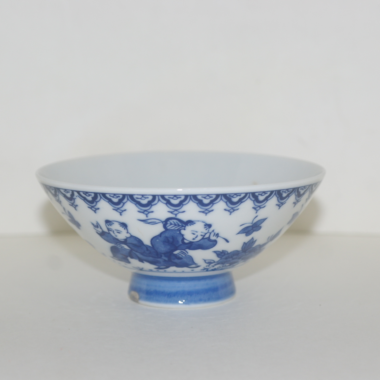 청화백자 동자문 자완