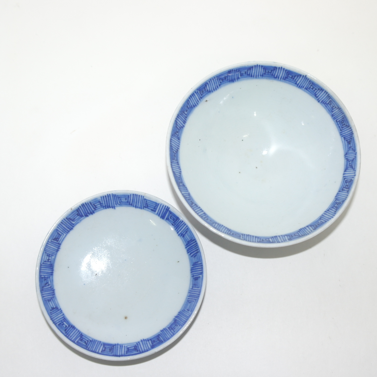 100년이상된 청화백자 화문 개완