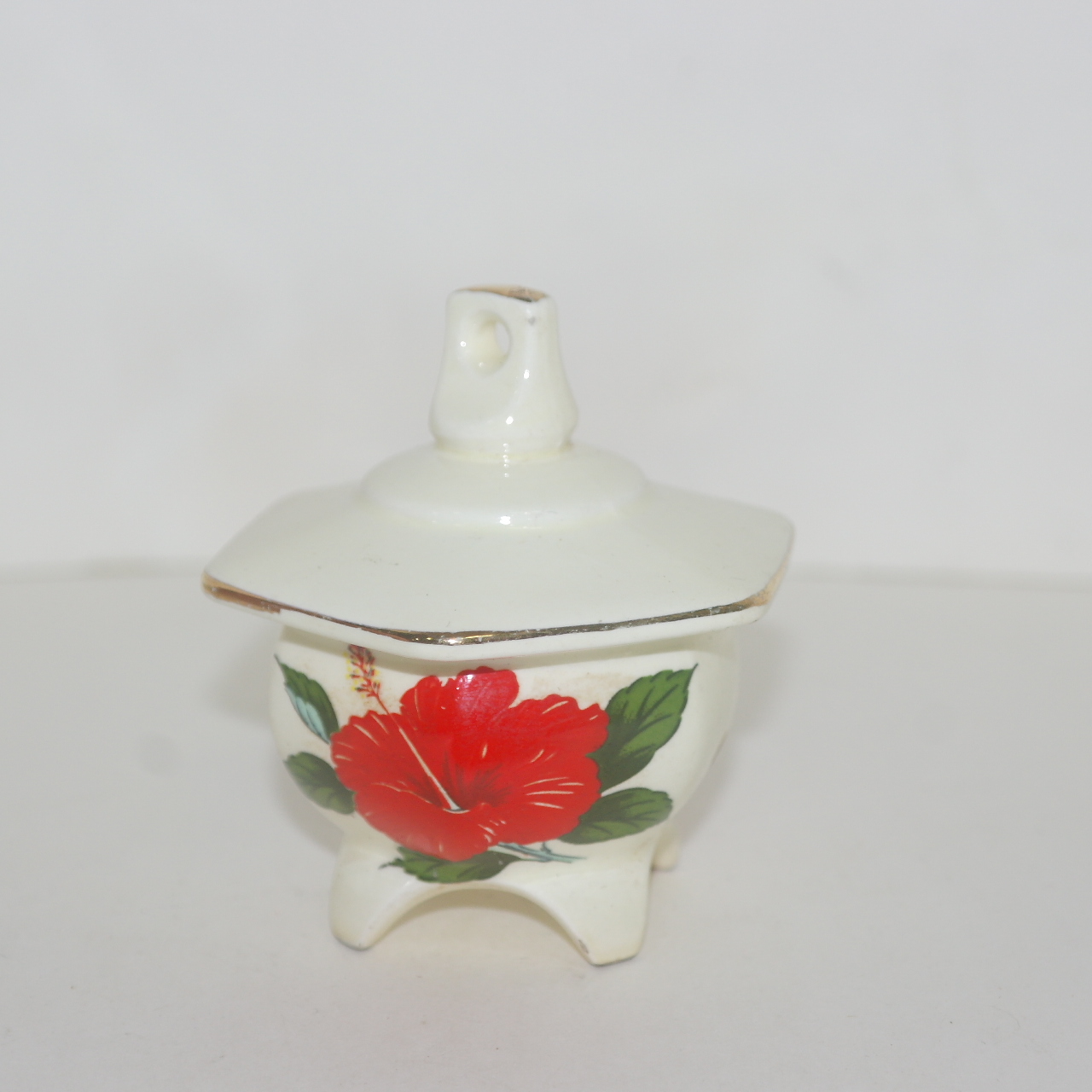 청자 탑모양 방울