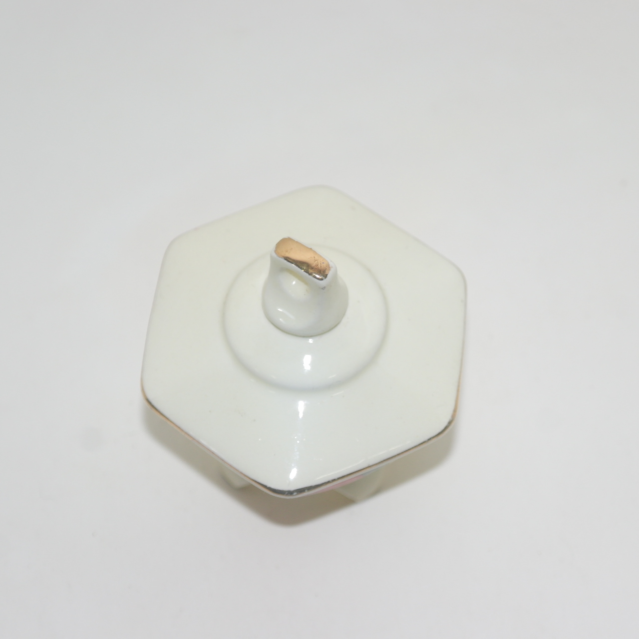 청자 탑모양 방울