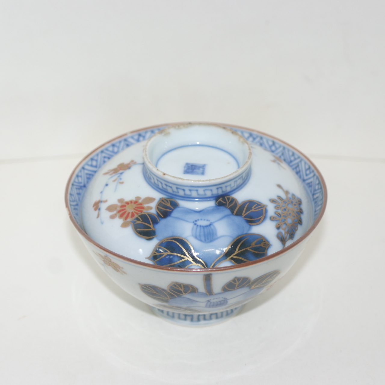 100년이상된 고이마리 청화백자진사금채화문 개완