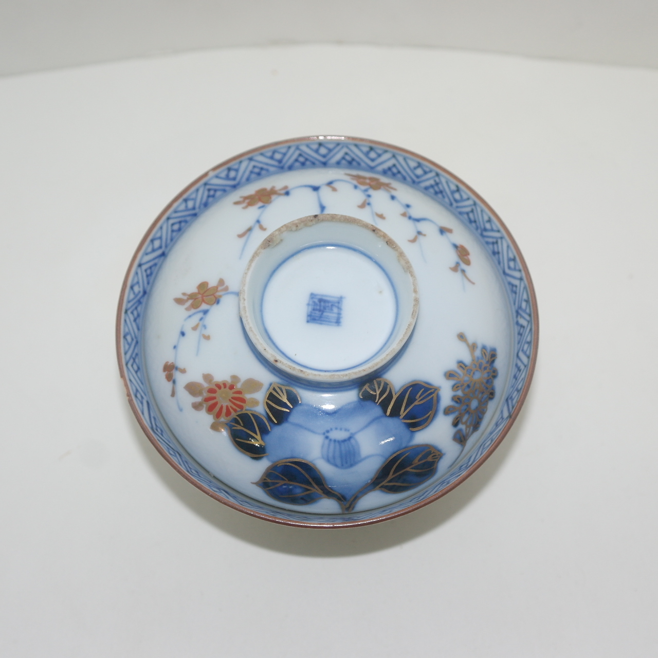 100년이상된 고이마리 청화백자진사금채화문 개완