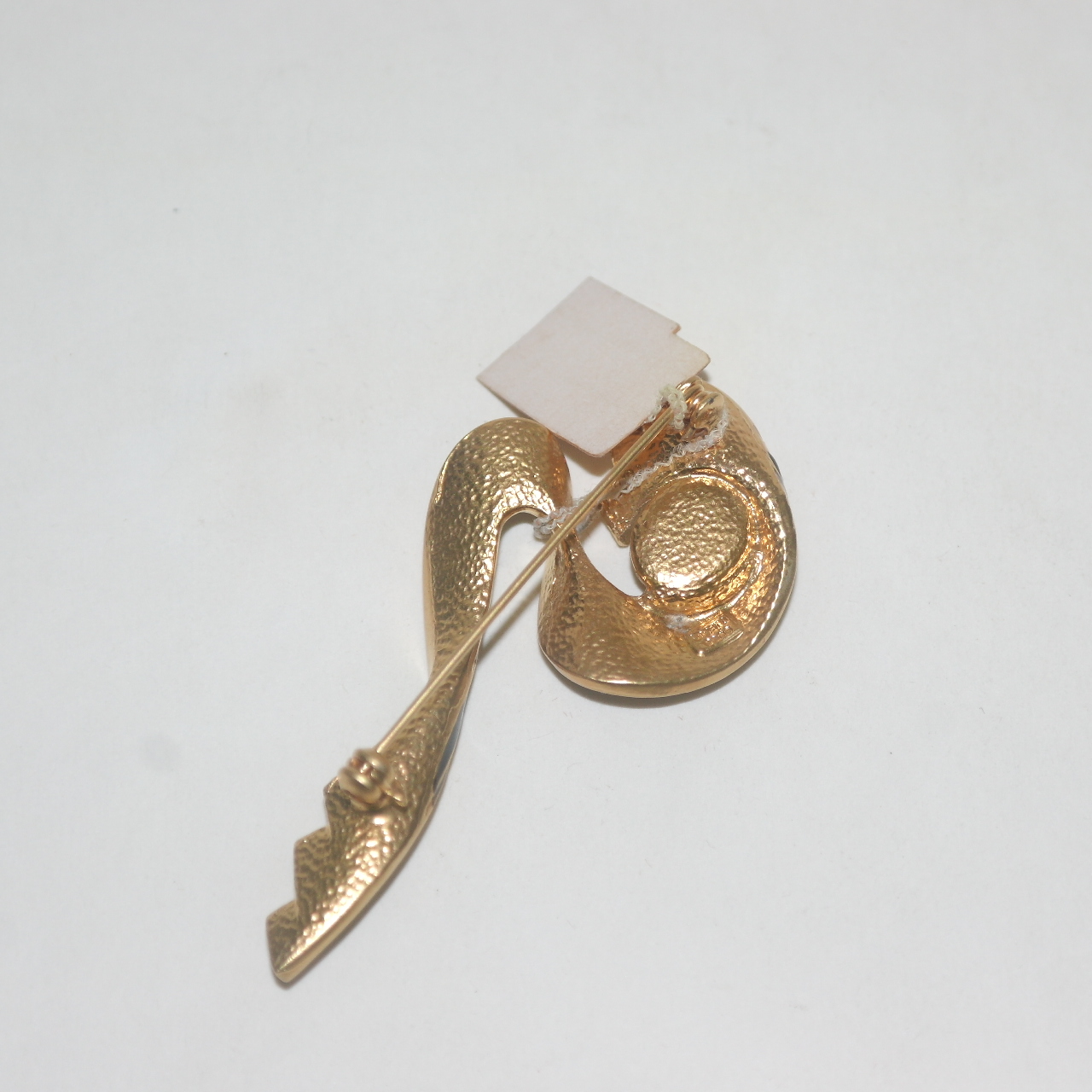 보석이 장식된 브롯지