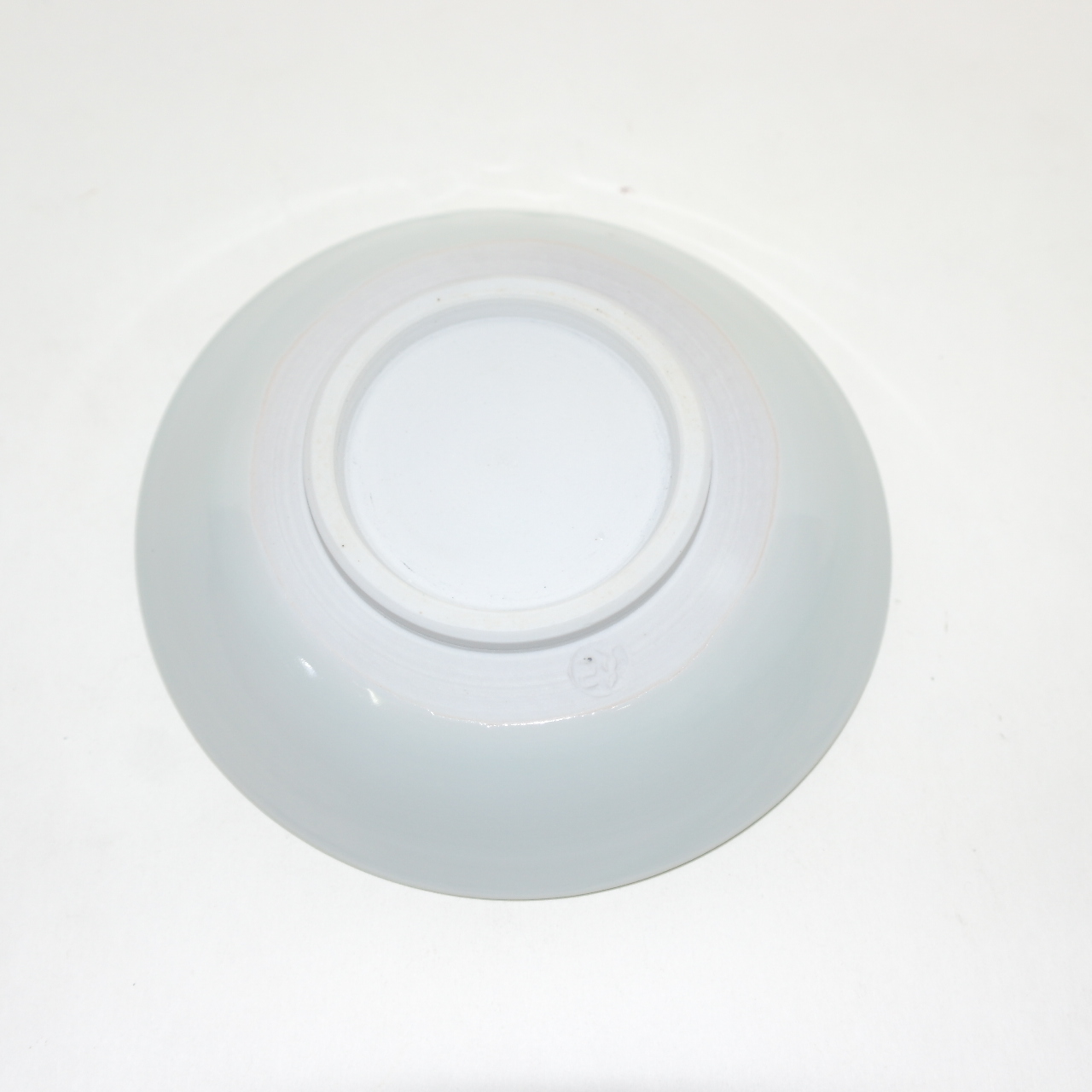 순백자 음각나뭇잎문 완