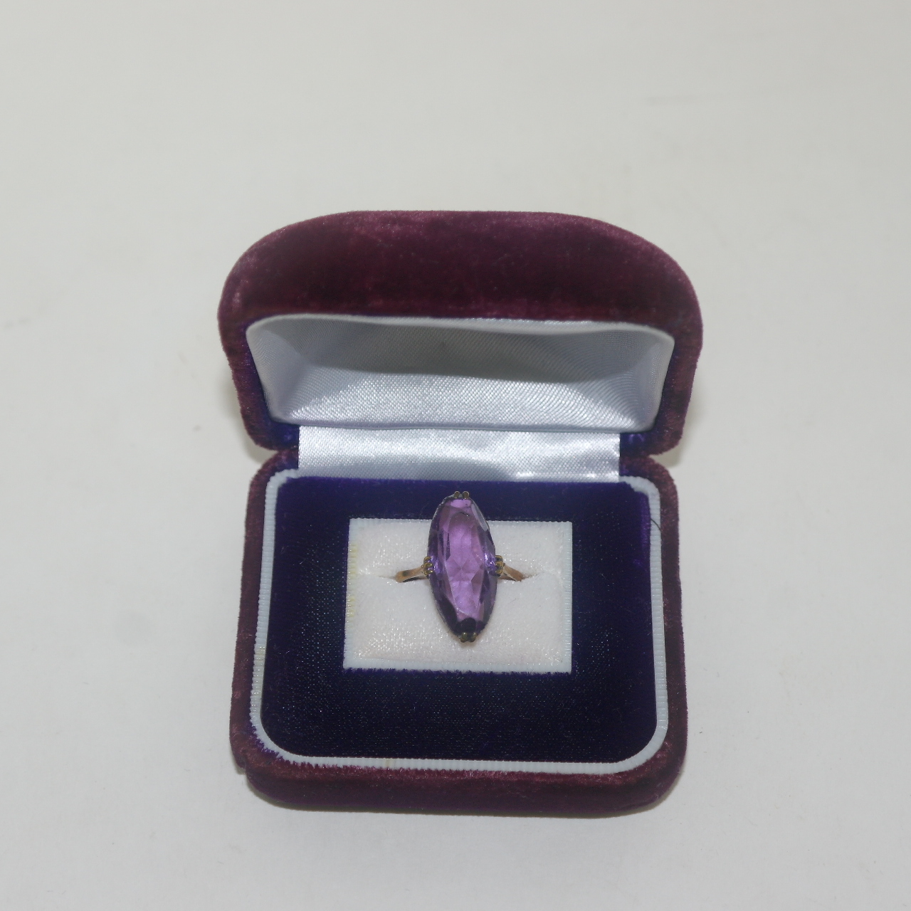 54-18K 금도금에 천연보석이 장식된 반지