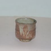 연대가좋은 청자 잔