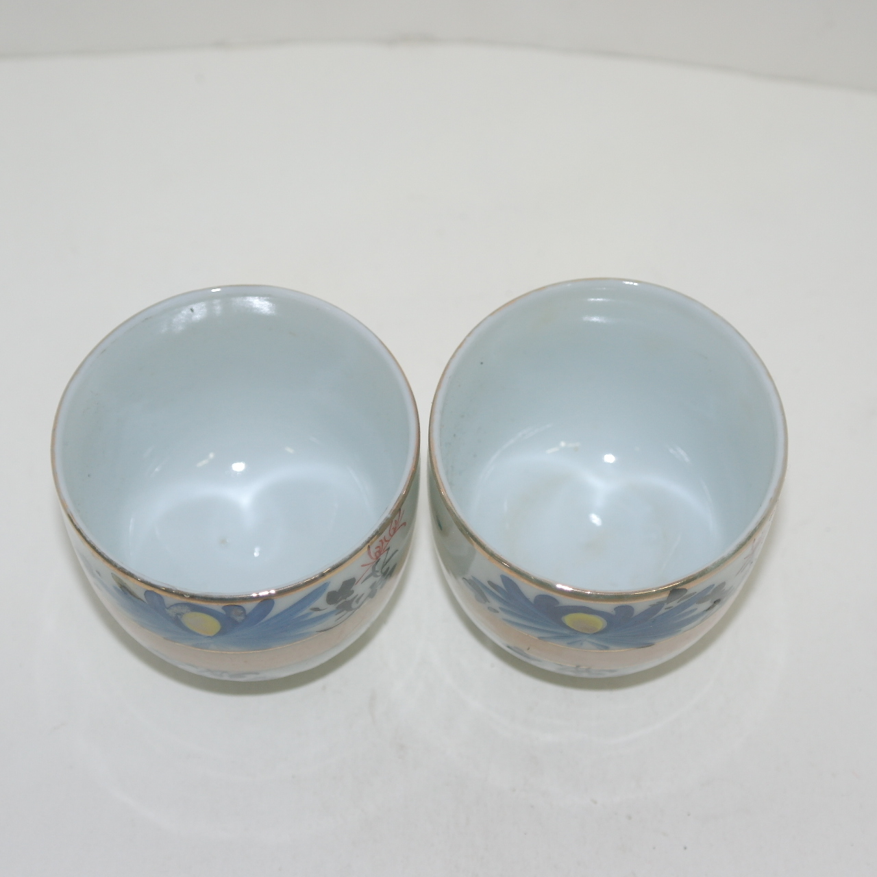 외사기연대의 청화백자 철화화문 잔 2점