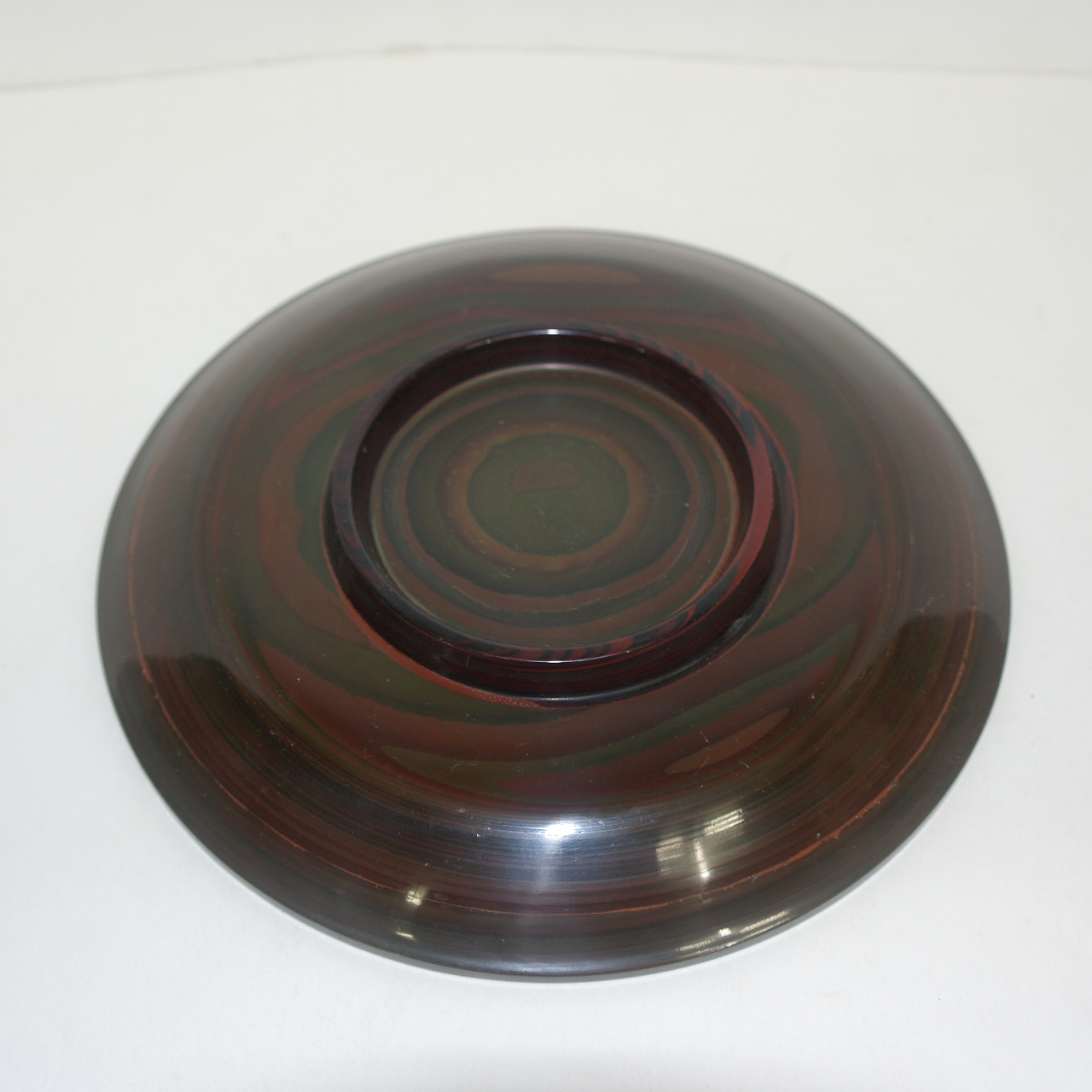 무게가 있는 문양좋은 중형크기의 차반