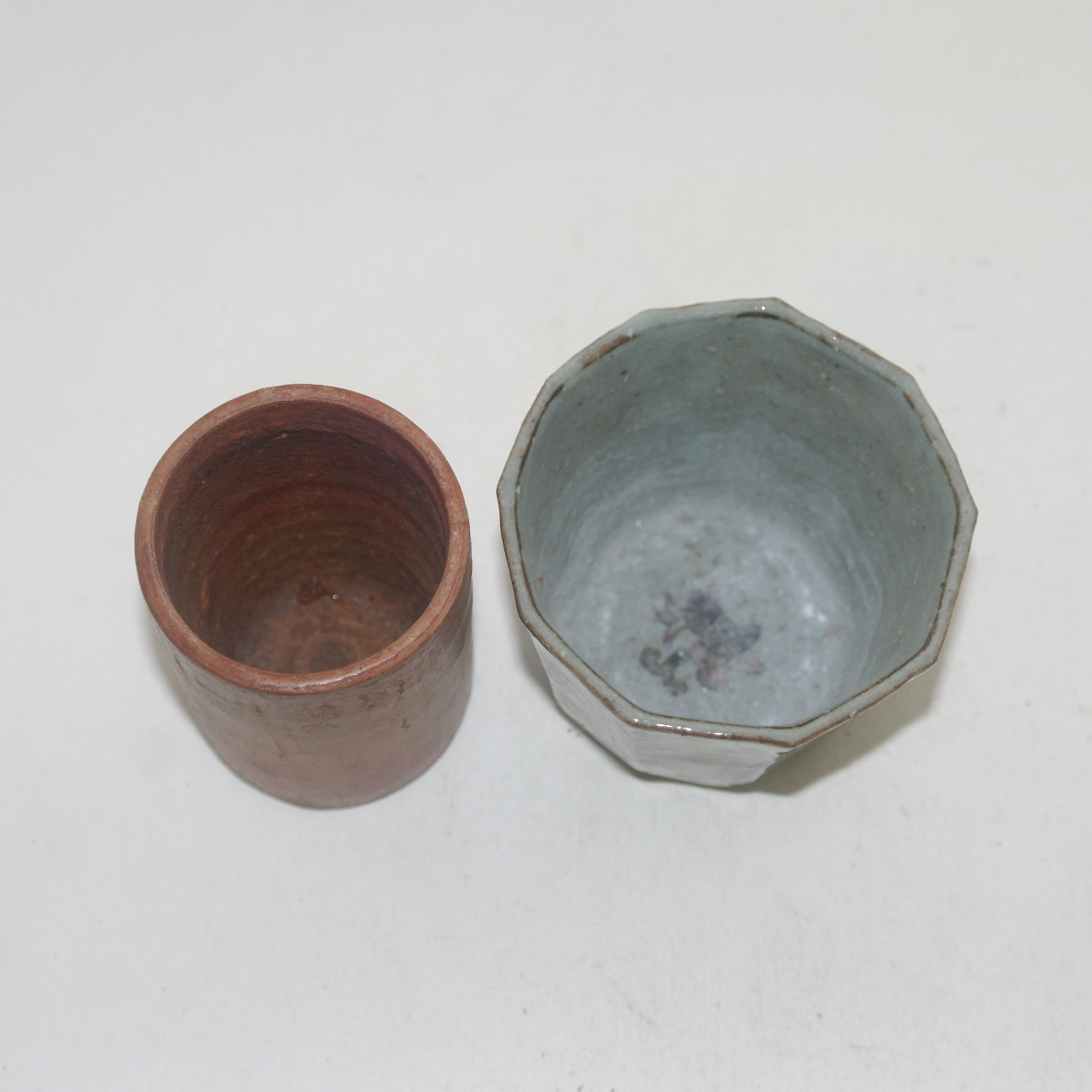 청자각진음각화문잔 청자잔