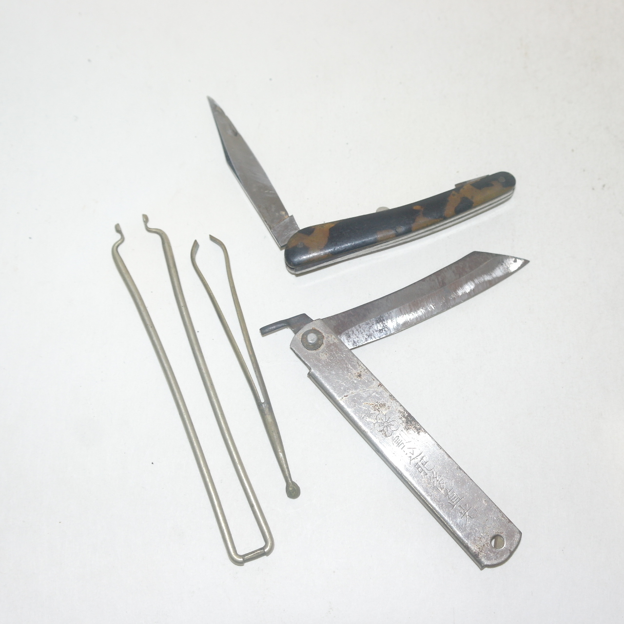 연대좋은 휴대용손칼 2점 과 집게 2점