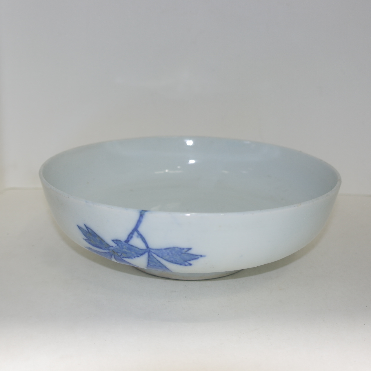 연대가좋은 청화백자 진사화문 대완