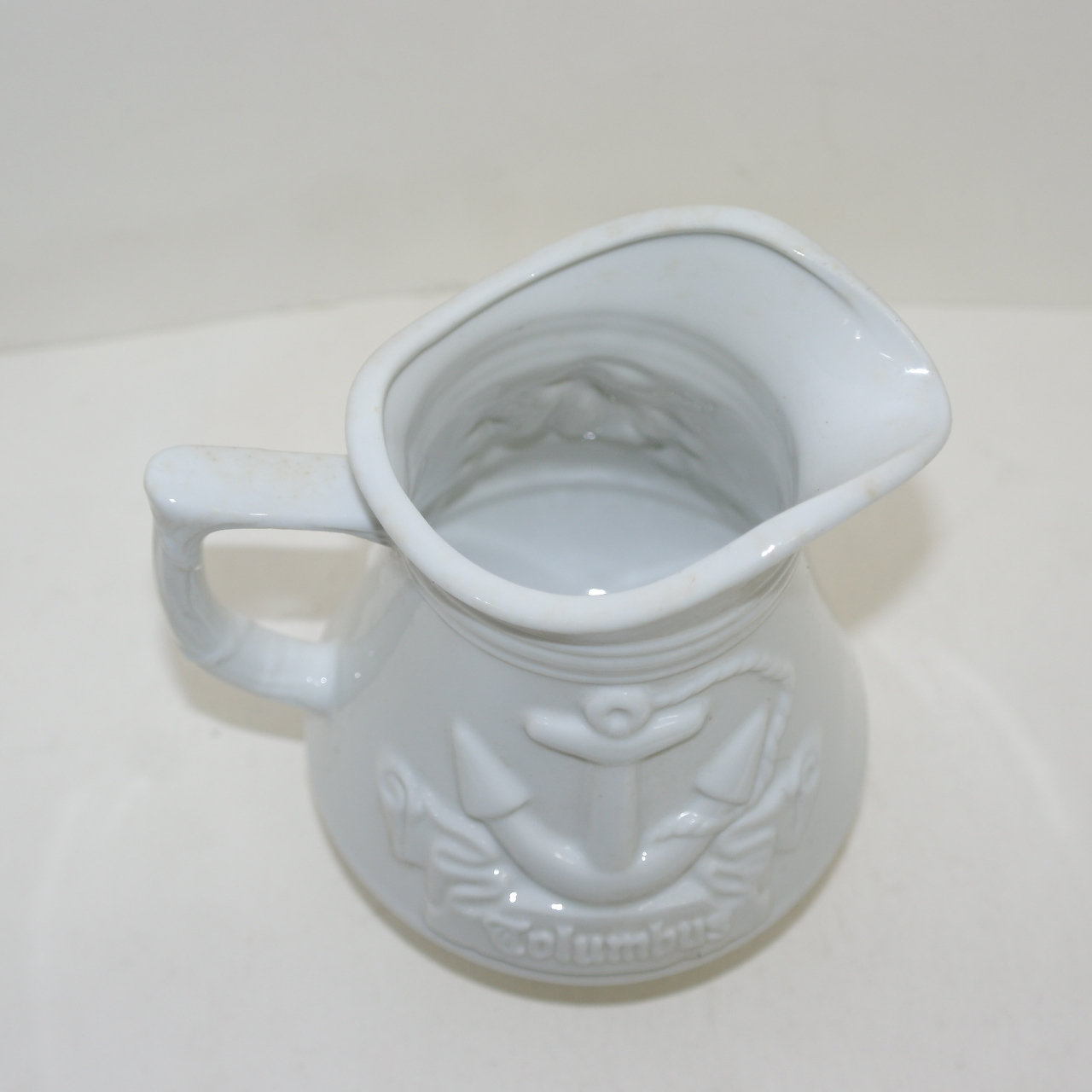 순백자 양각 콜롬부스배 주자호