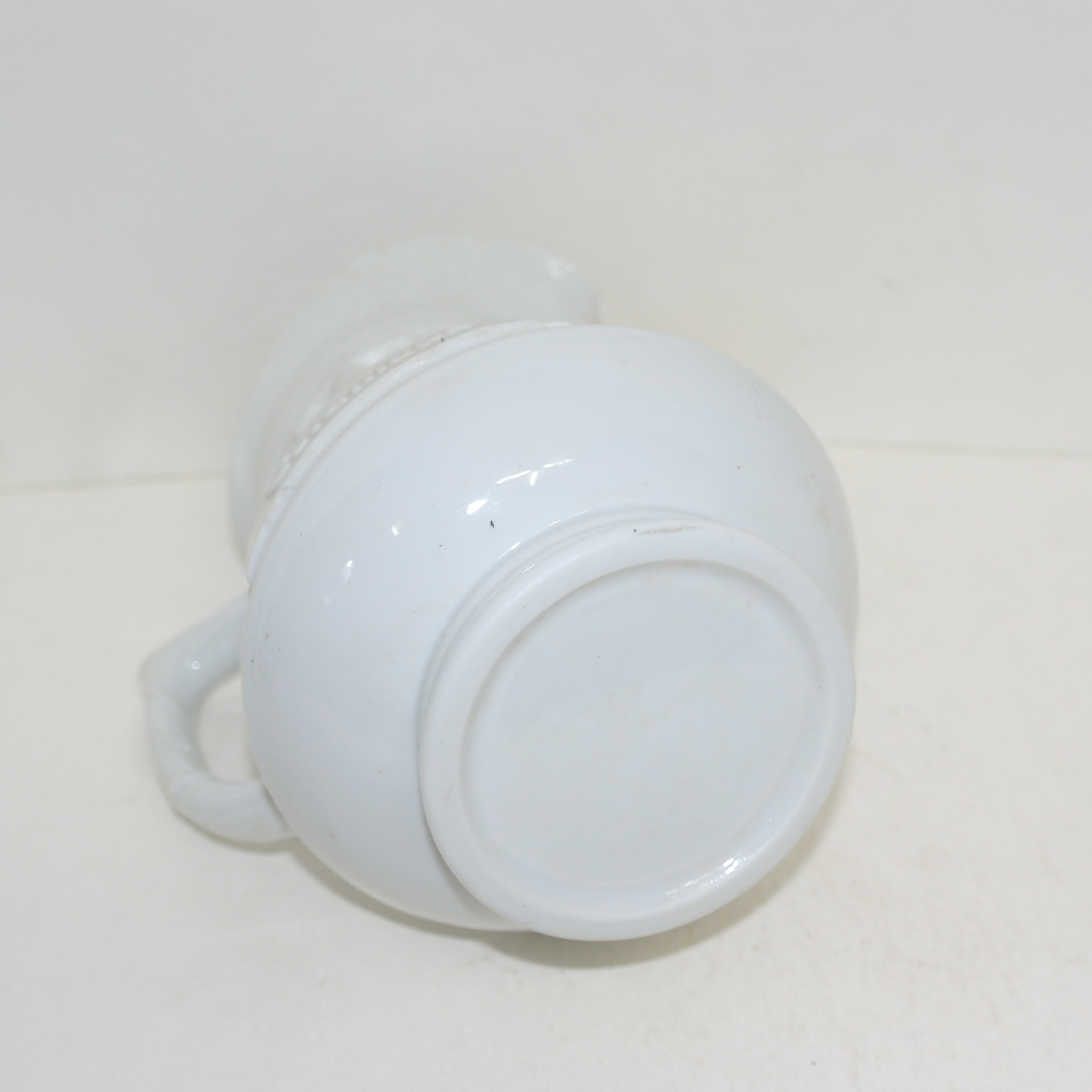 순백자 양각 콜롬부스배 주자호