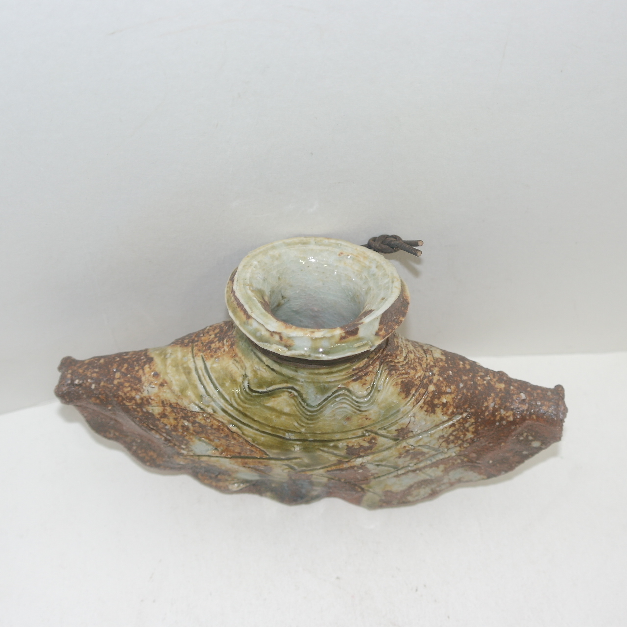 작가의 작품인 시가라끼 청자 화병