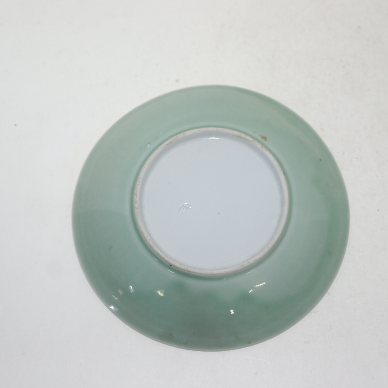 연대가좋은 청자 양각화문해태문 완 2점