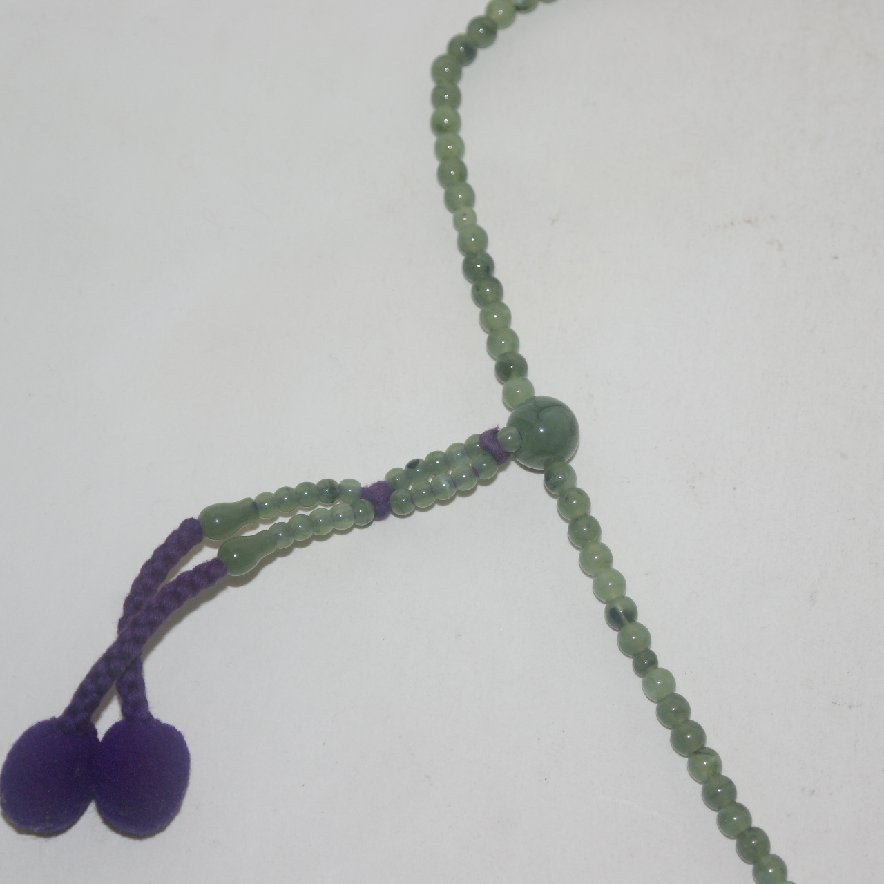 청옥돌로된 염주