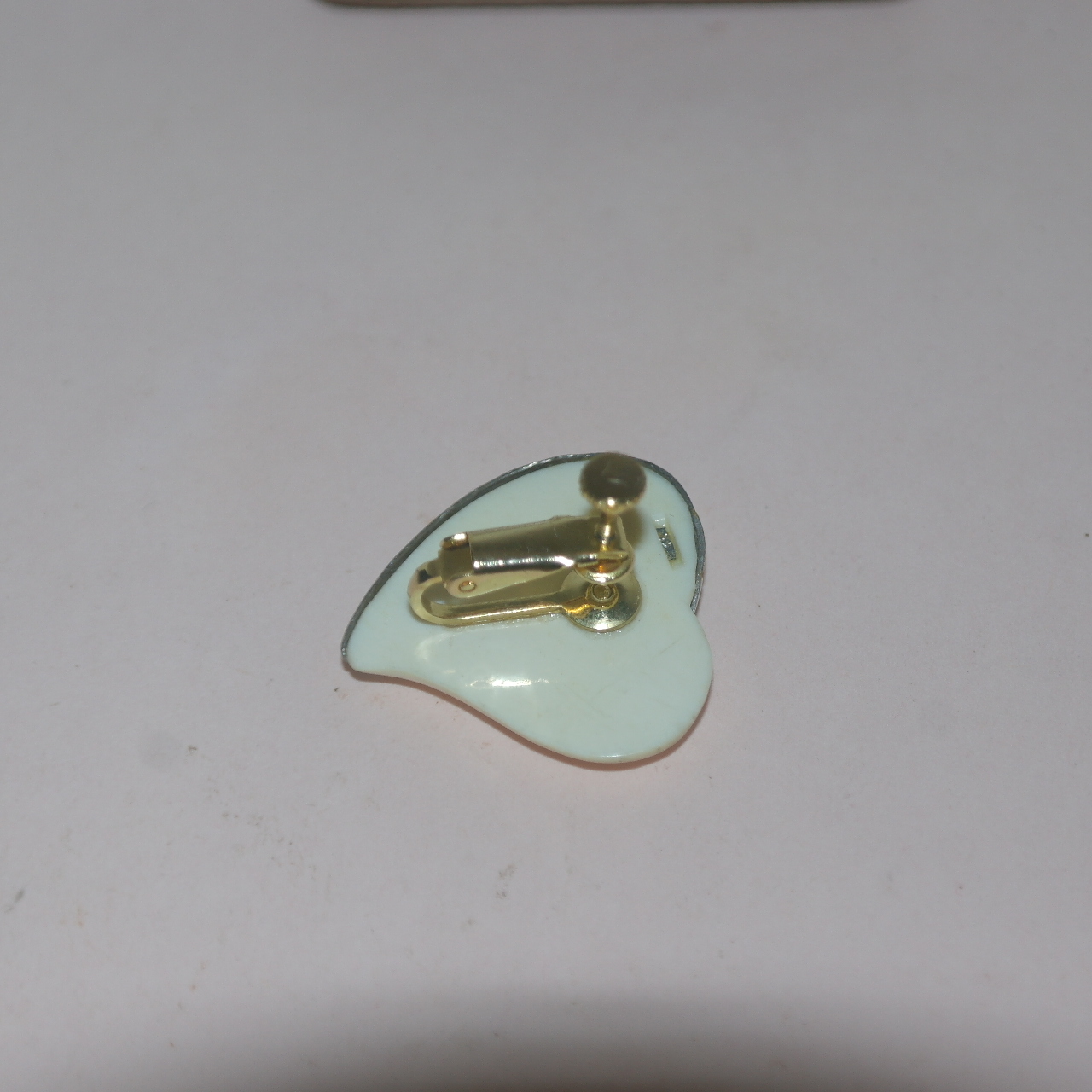 상아재질로된 귀걸이 1쌍