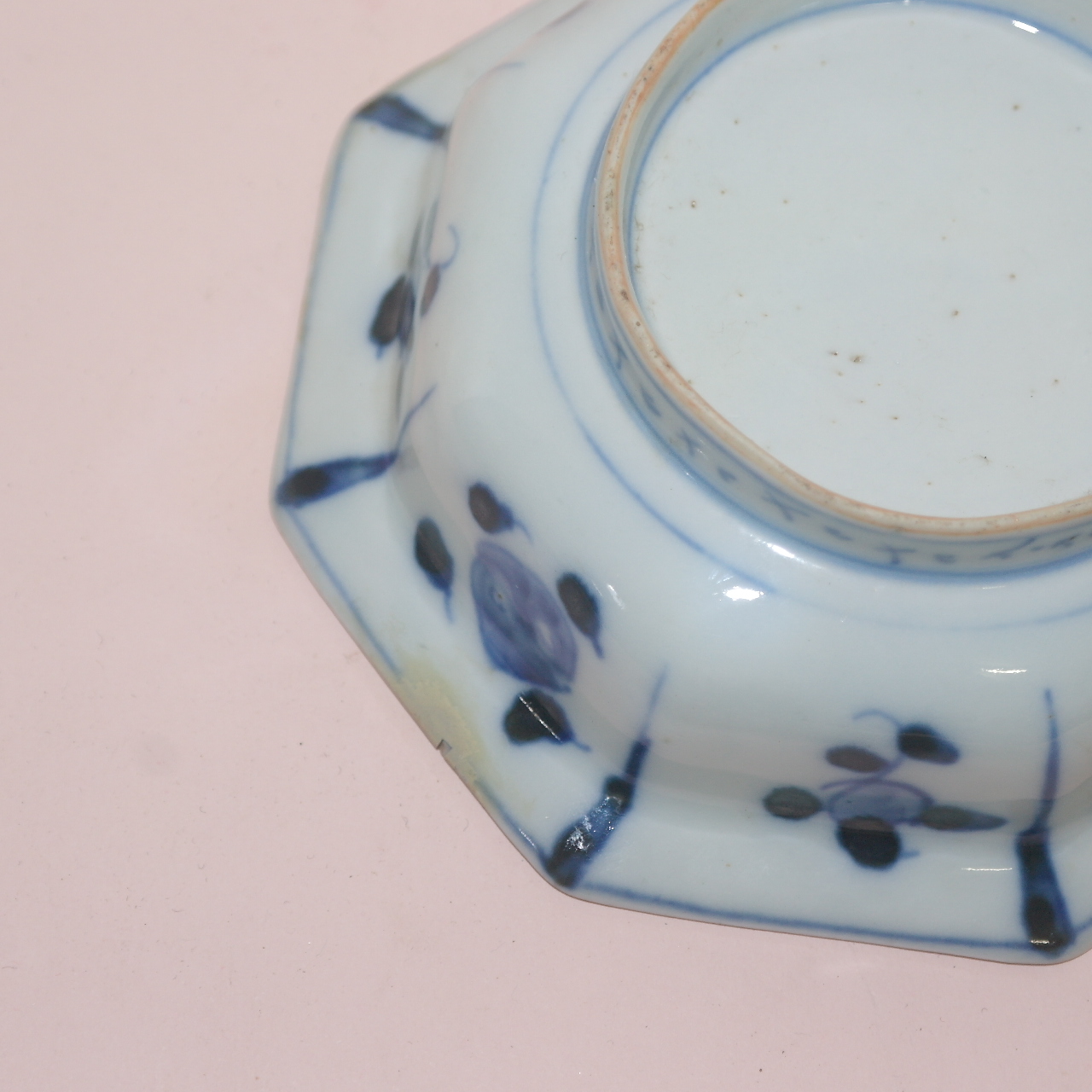 100년이상된 고이마리 청화백자진사금채화문 팔각완