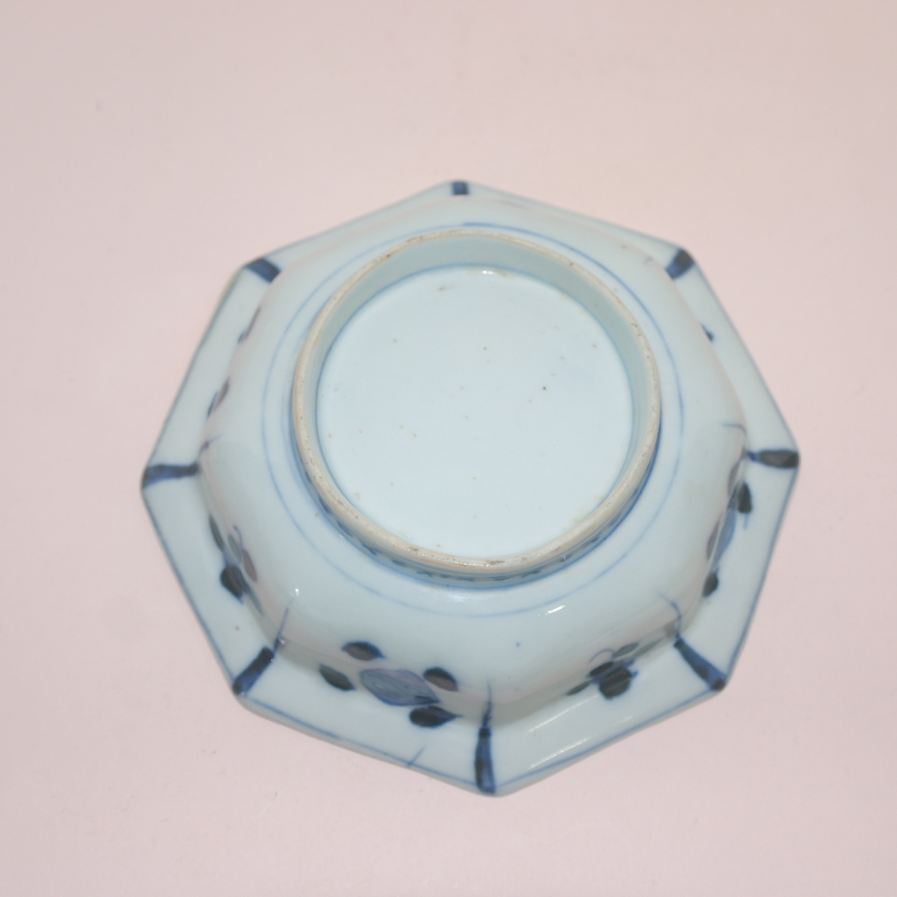 100년이상된 고이마리 청화백자진사금채화문 팔각완